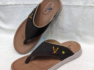 Leather sandals for men